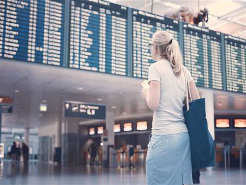 Ritardo o annullamento del volo: i diritti del passeggero