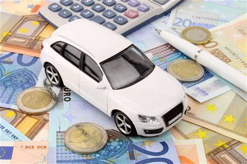 Come funziona lo “Straccia bollo” auto in Sicilia?