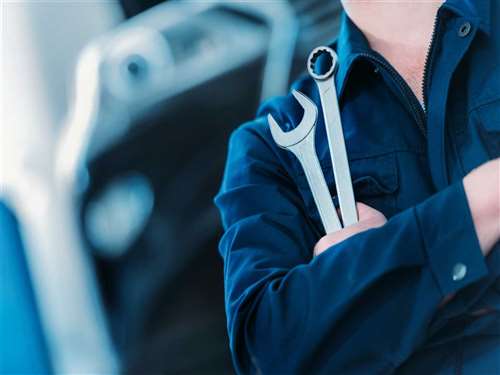 Auto: attività stabile nelle officine a luglio