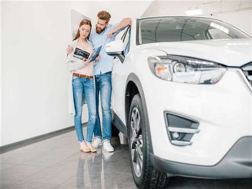 Auto: italiani vanno pazzi per i SUV