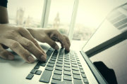 Truffe online su conti e carte di credito: come tutelarsi