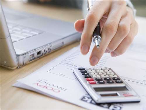 Bollette: come richiedere il bonus elettrico per disagio fisico