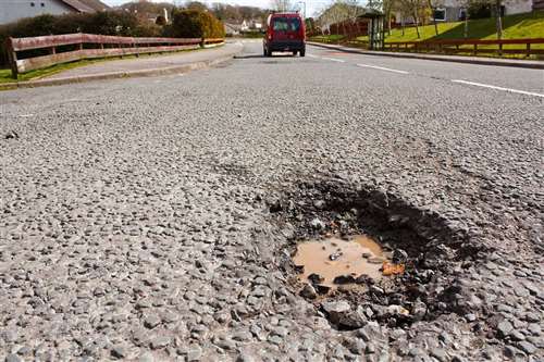 Norme più severe per la manutenzione delle strade