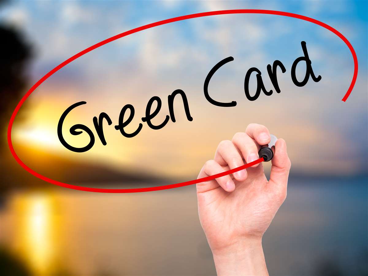 scritta green card con pennarello