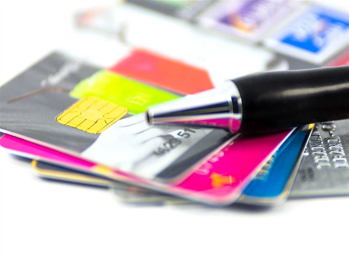 carte di credito con penna