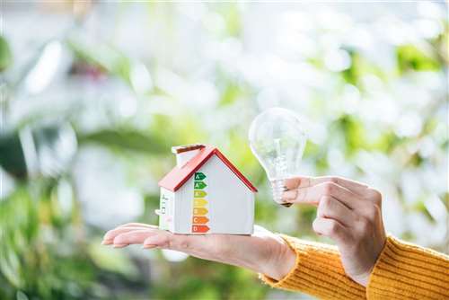 In Italia ancora tanti acquisti di case in classe energetica bassa