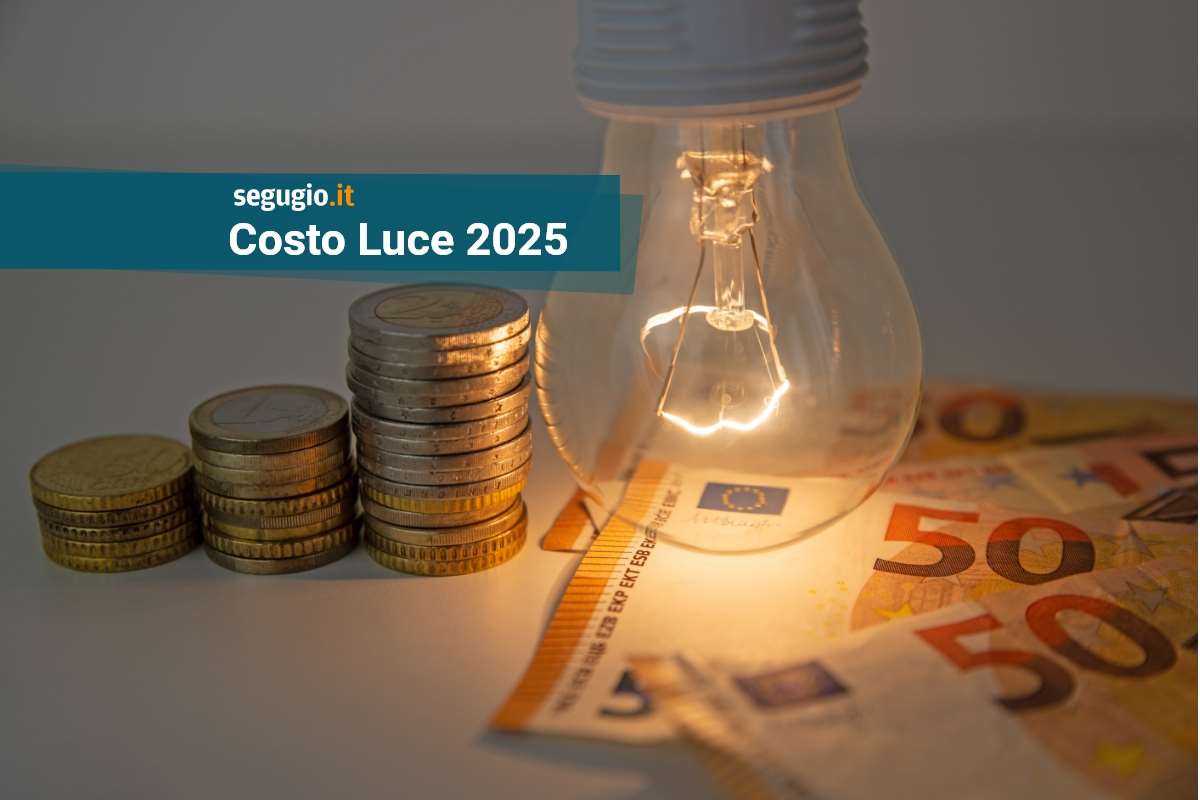 lampadina illumina banconote e monete