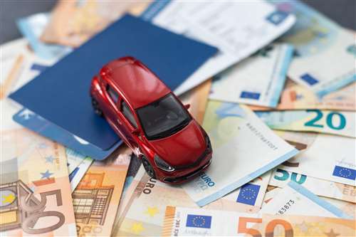 RC Auto 2025: a settembre costa in media 486,53 euro, + 3,5% su base annua