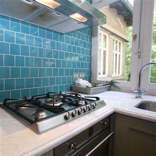 Come risparmiare acqua, luce e gas in cucina: qualche suggerimento
