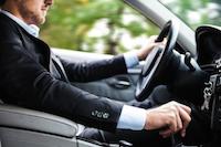 Calano le polizze RC Auto, ma costano il doppio della media UE