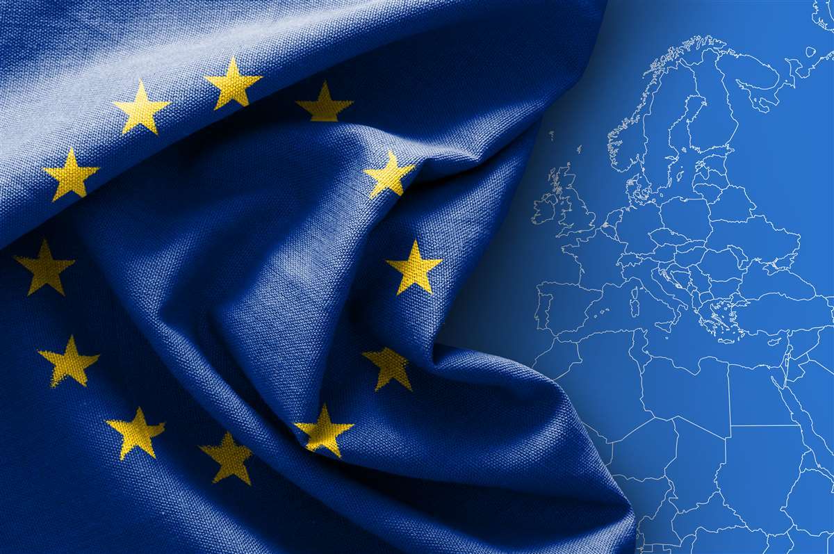 bandiera europea con paesi