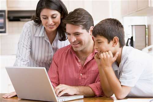 Bonus PC e internet: arrivano i contributi per famiglie e aziende