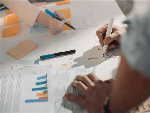 Boom del crowdfunding: alti rendimenti, ma occhio ai rischi