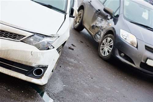 Come comportarsi in caso di incidente con un'auto immatricolata all'estero?