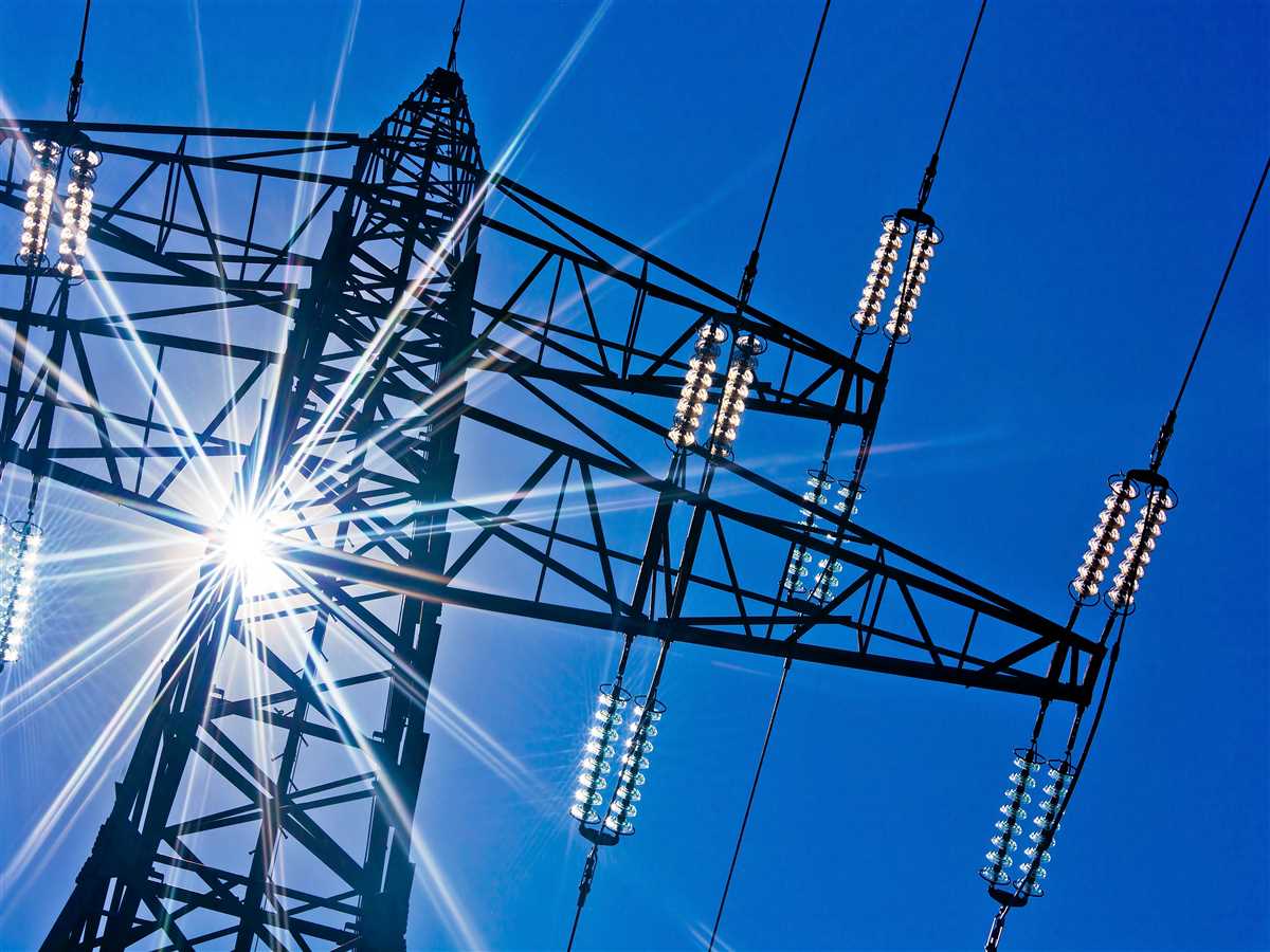 Elettricità: da gennaio termina il servizio di tutela per le piccole imprese