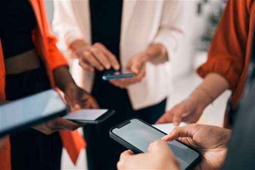 Fastweb Mobile: Internet illimitato scegliendo anche la fibra e più Giga in roaming con le nuove promo