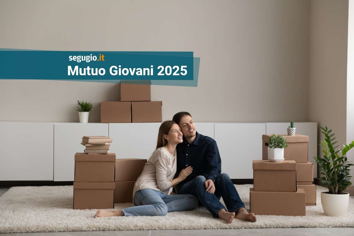 coppia di giovani che si è appena trasferita nella nuova casa