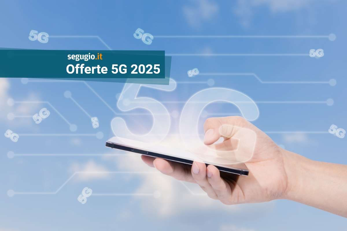 offerte 5g 2025 una mano tiene uno smartphone sul quale è appoggiata la scritta 5g