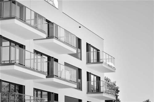 Cbre: investimenti in calo nel commercial real estate