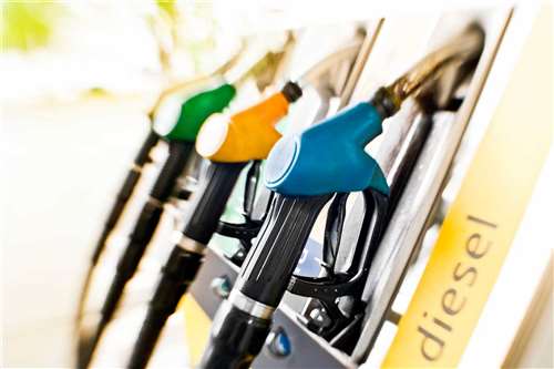 Effetto Covid: su consumi carburanti e vendite mezzi pesanti