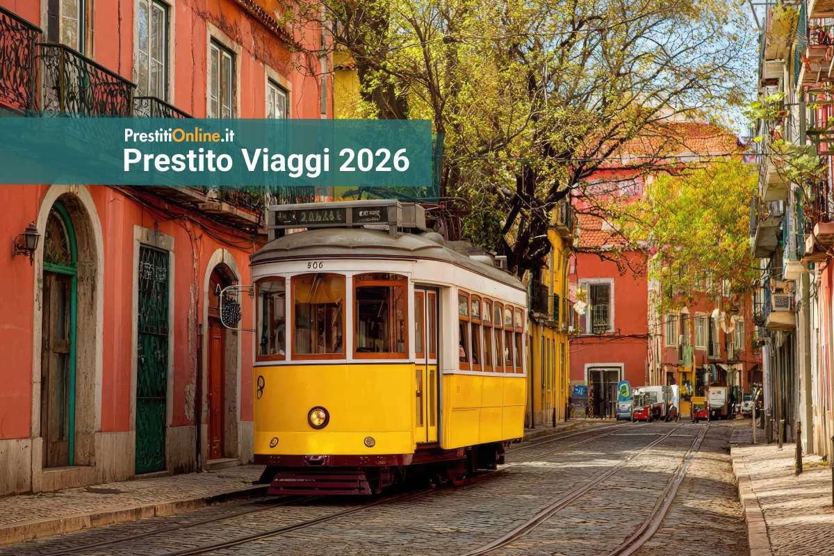 primo piano di tram in città