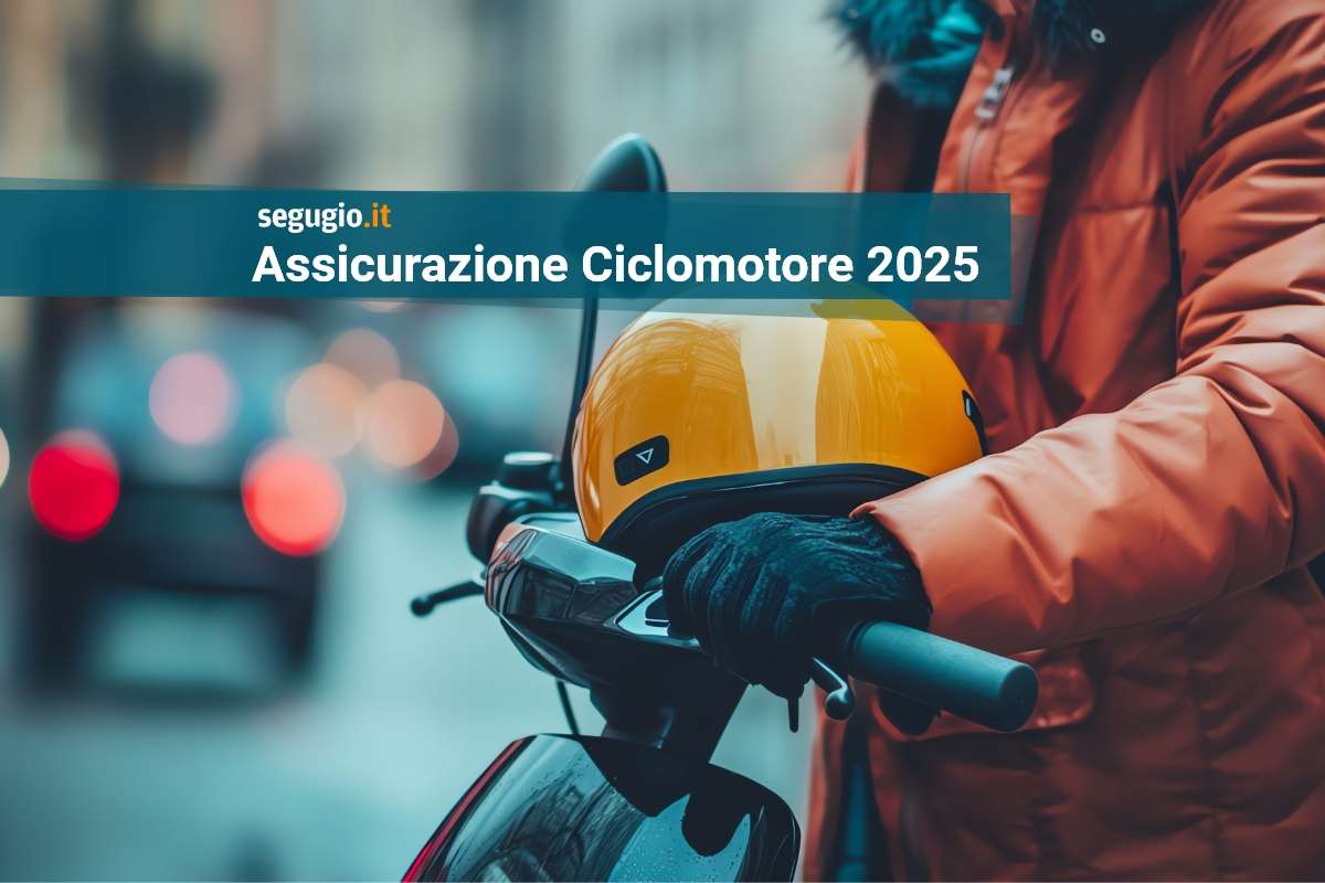 rc ciclomotore 2025 un uomo tiene le mani sul manubrio di un motorino
