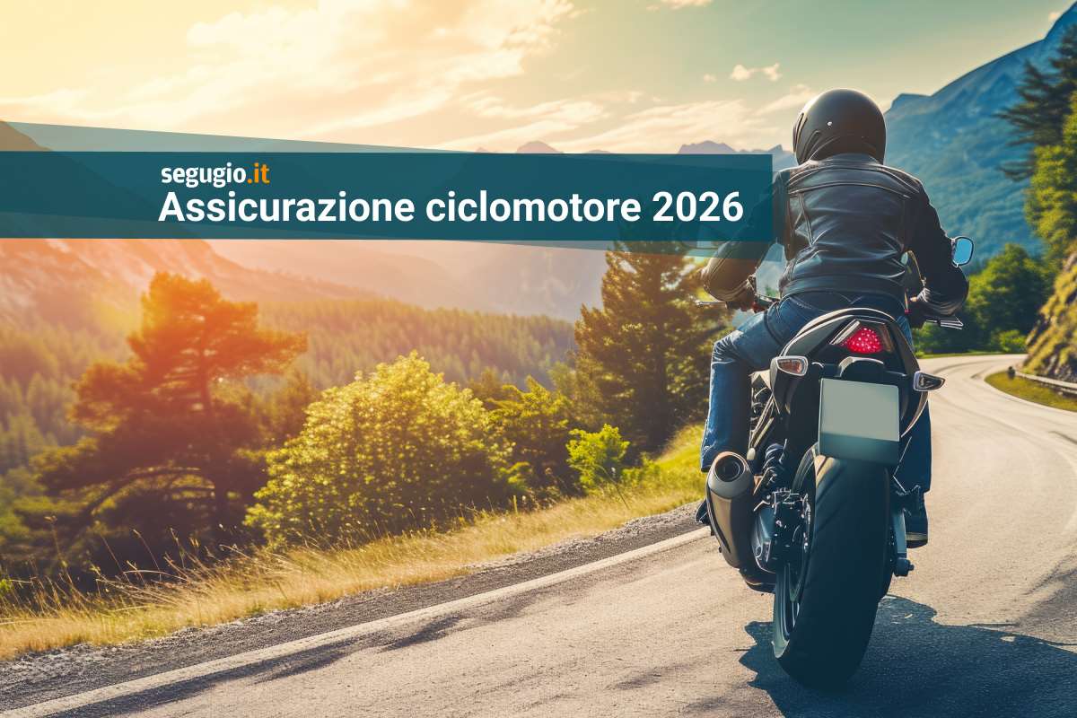 ciclomotore su strada