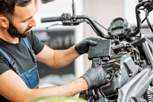 Moto: i controlli da effettuare prima della revisione