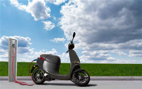 Moto elettriche: gli incentivi della città di Milano