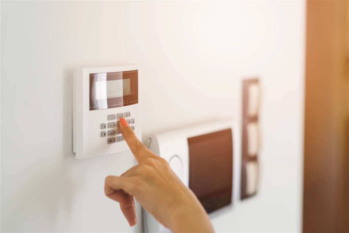 SIM per allarme: come proteggere casa quando si parte per le vacanze
