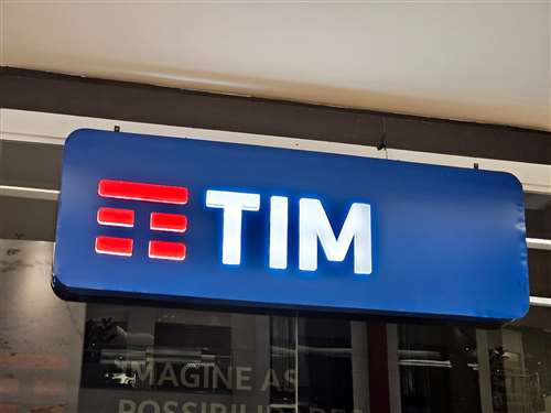 poste-tim, l’offerta riapre a fine settembre: verso un nuovo gigante telco