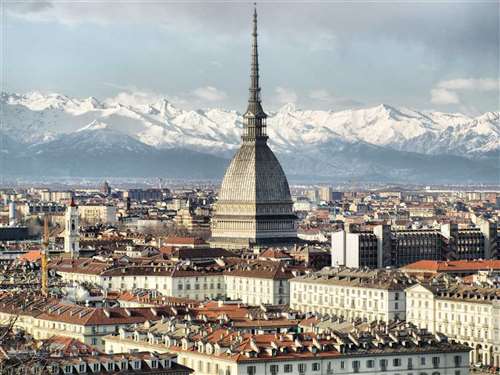 Torino: mercato immobiliare frena in Collina, bene il Centro