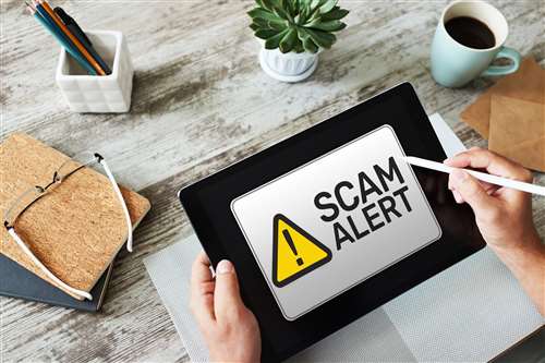 truffe assicurative, oscurati nuovi siti abusivi: come scegliere una polizza sicura