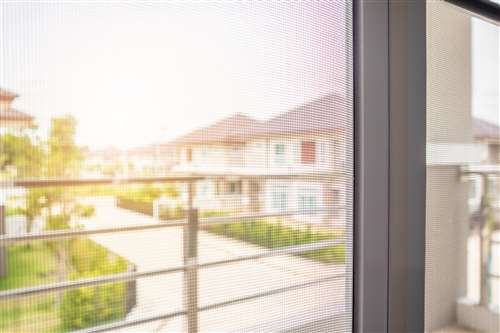 Cos'è e come funziona il bonus zanzariere 2025